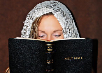 ae000f2ad7f71469763050-KELLY2.jpg